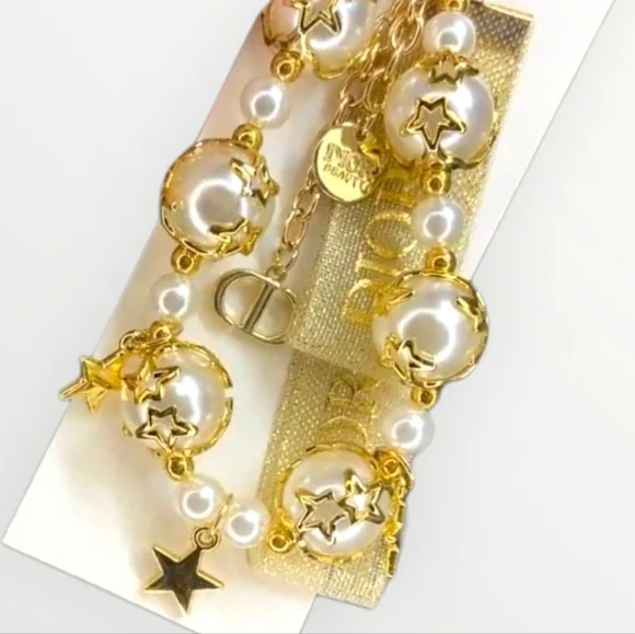 Dior VIP Gift Gold Holiday Pearl Ribbon Stars Key Chain Bag Charm ID Hol… - Picture 3 of 5